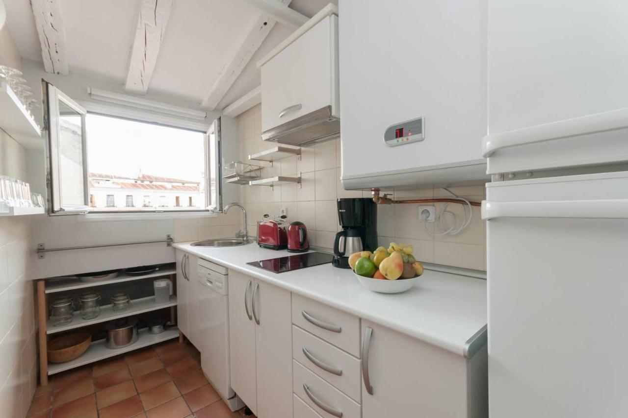 מדריד Cozy One-Bedroom Penthhouse La Latina מראה חיצוני תמונה