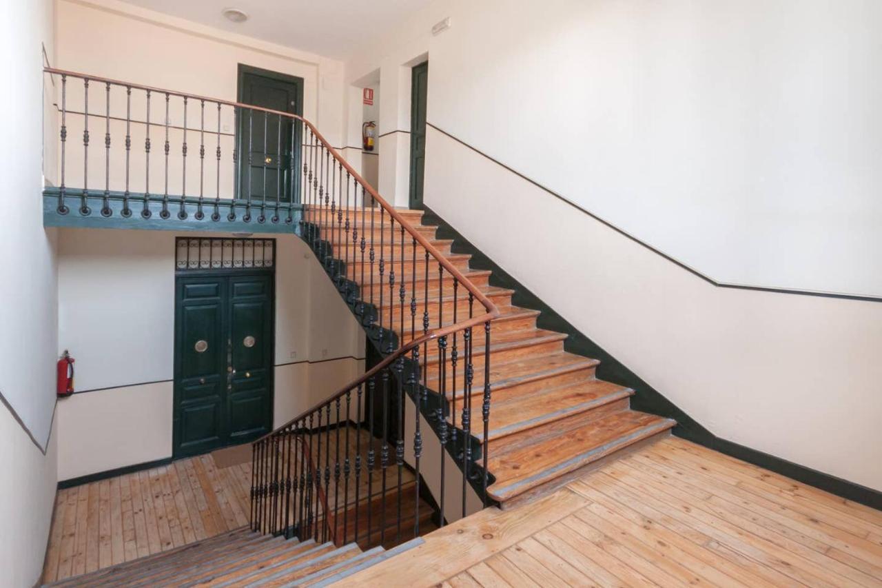 מדריד Cozy One-Bedroom Penthhouse La Latina מראה חיצוני תמונה