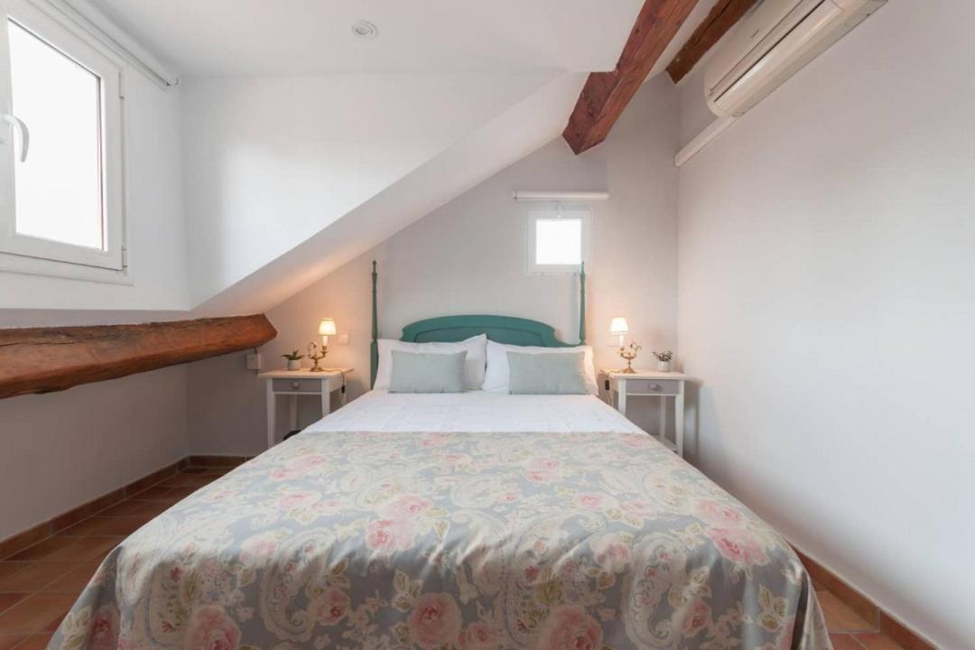 מדריד Cozy One-Bedroom Penthhouse La Latina מראה חיצוני תמונה