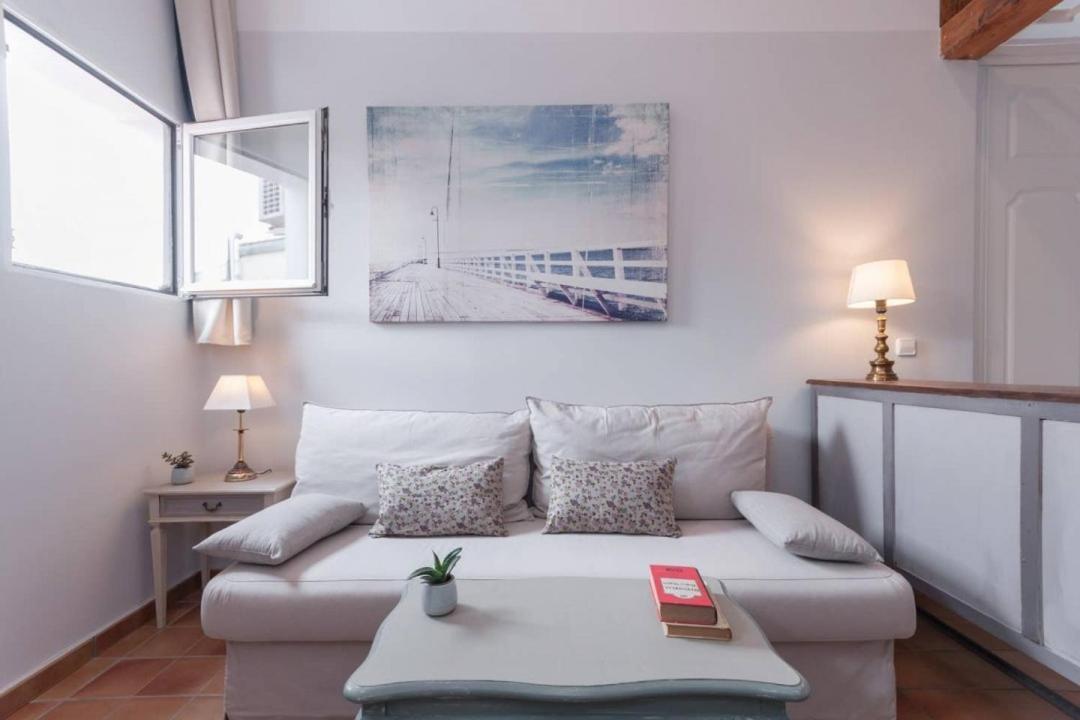 מדריד Cozy One-Bedroom Penthhouse La Latina מראה חיצוני תמונה