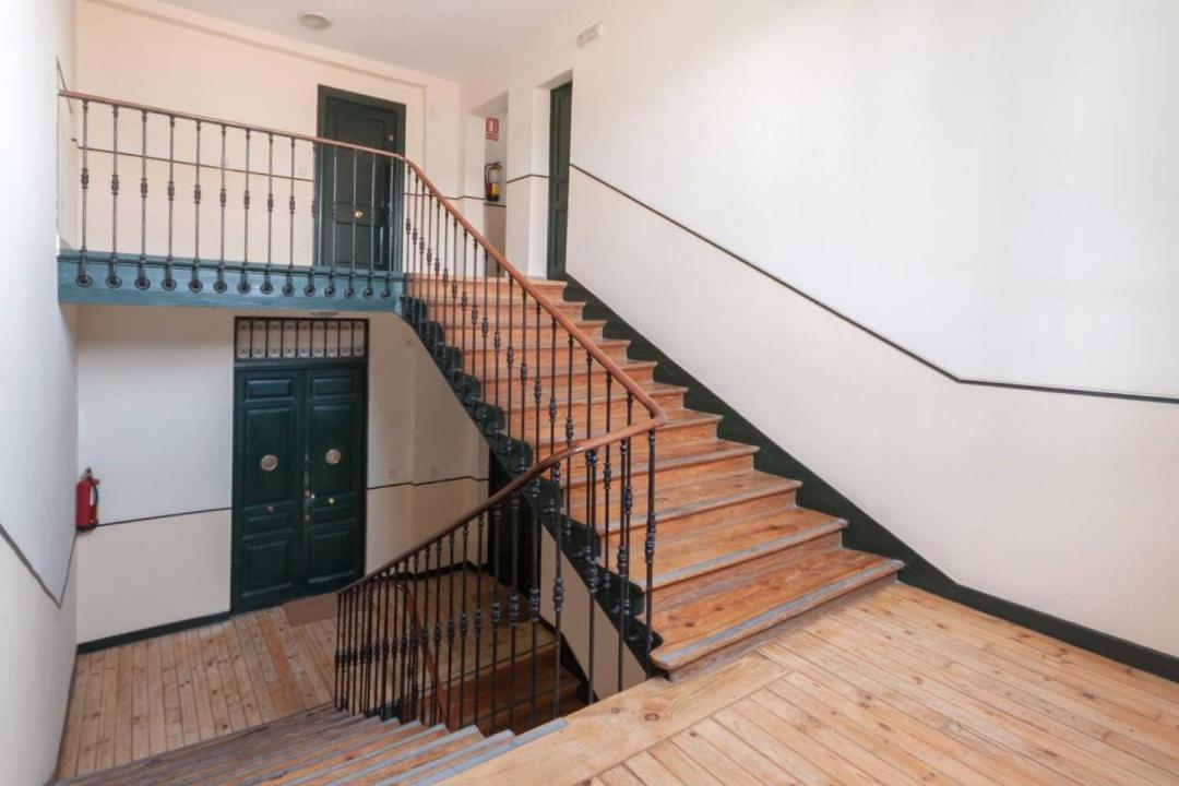 מדריד Cozy One-Bedroom Penthhouse La Latina מראה חיצוני תמונה